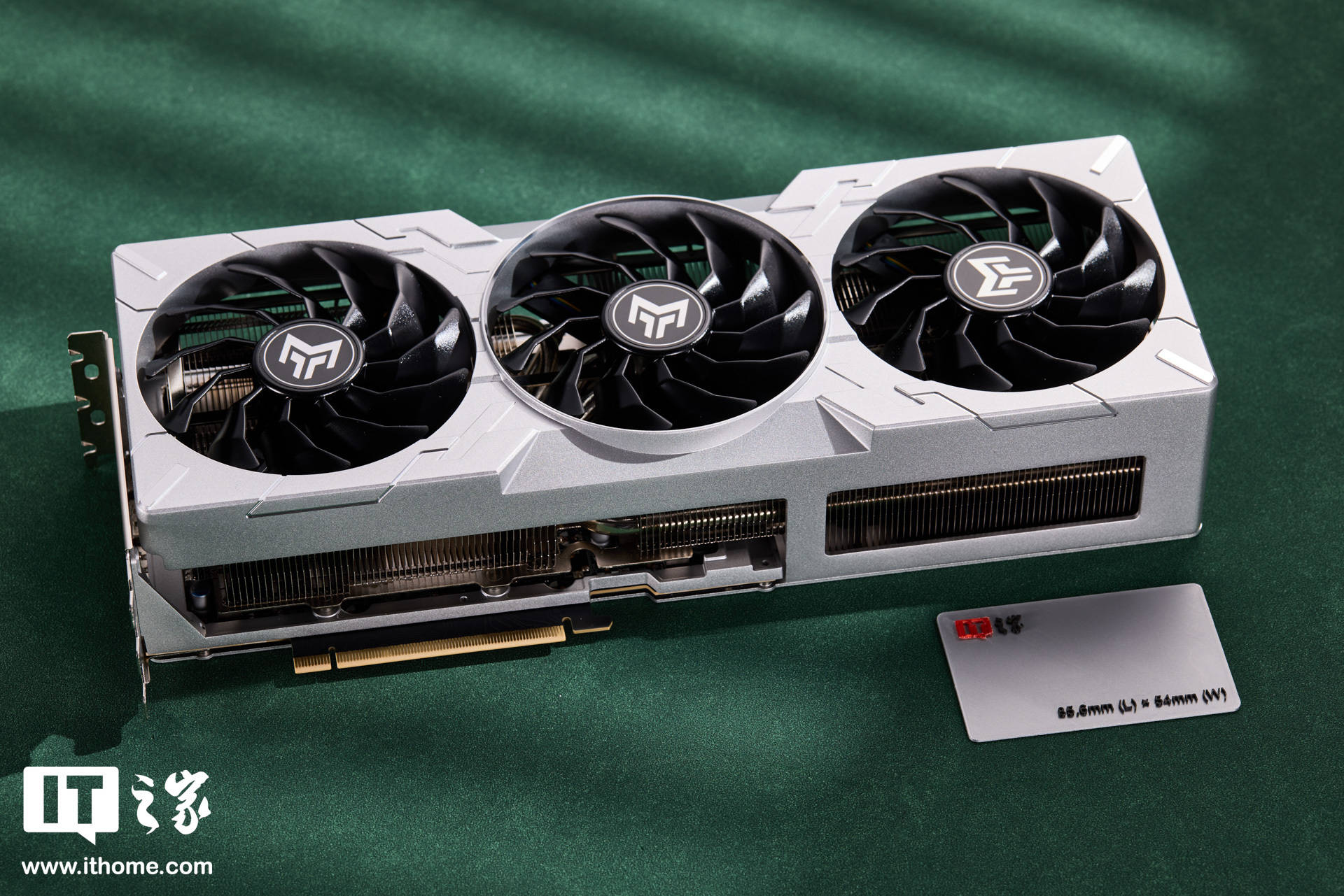 影驰 GEFORCE RTX 4070Ti SUPER 金属大师 Plus OC 图赏