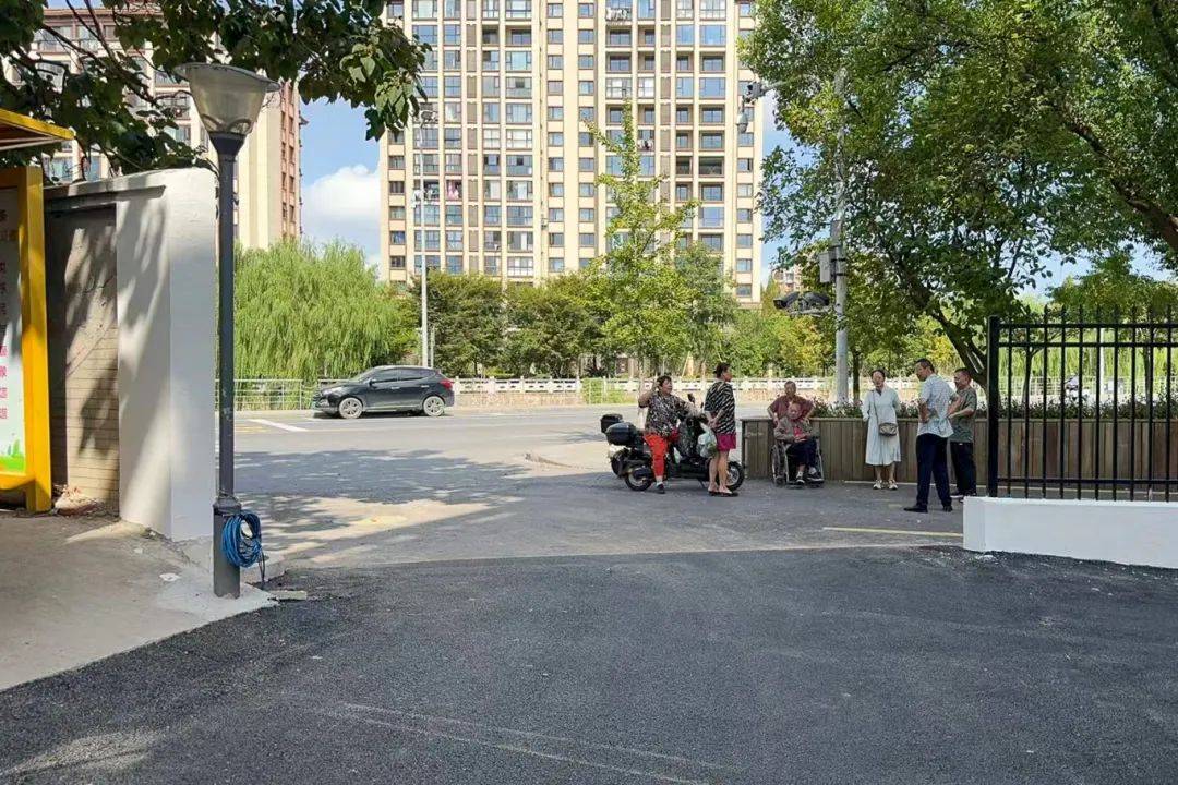 民情深观察丨一扇门，两区安：巧解老旧小区“开门”之争
