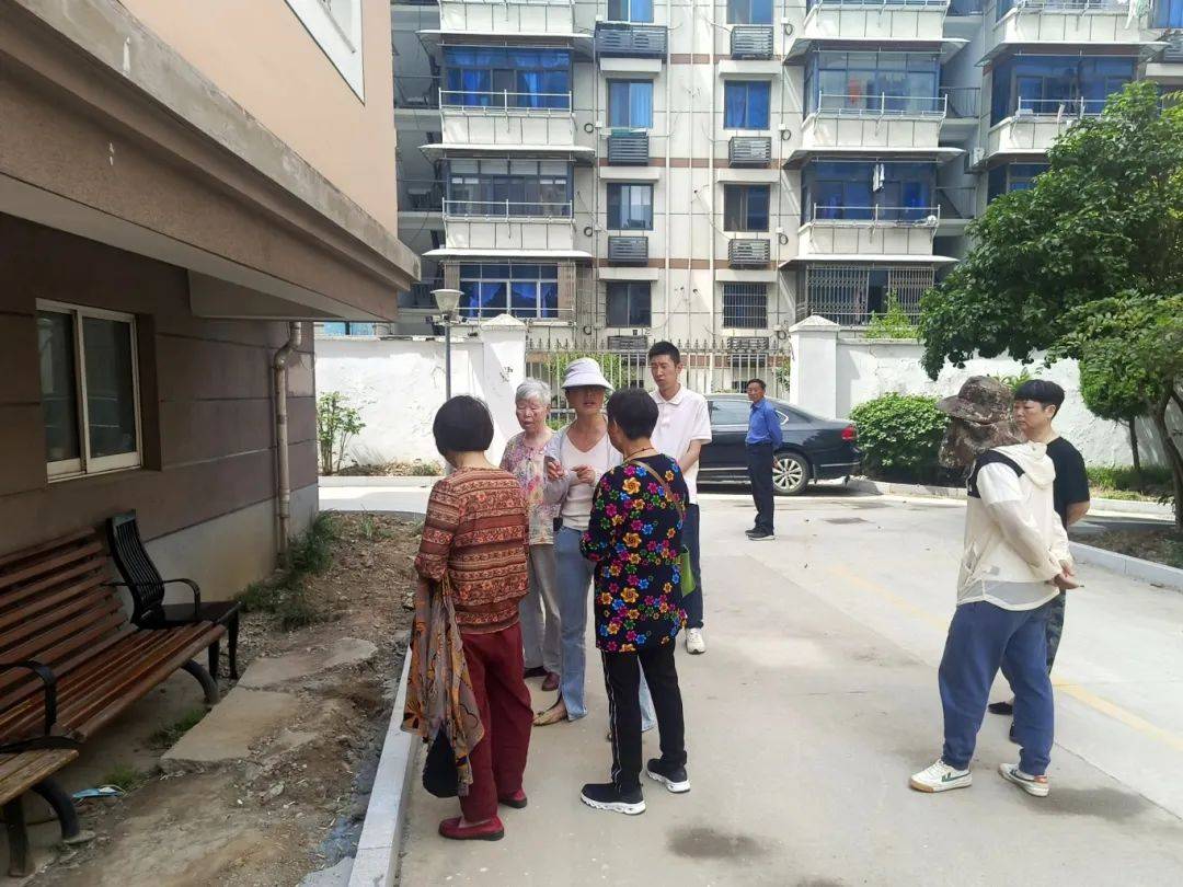 民情深观察丨一扇门，两区安：巧解老旧小区“开门”之争