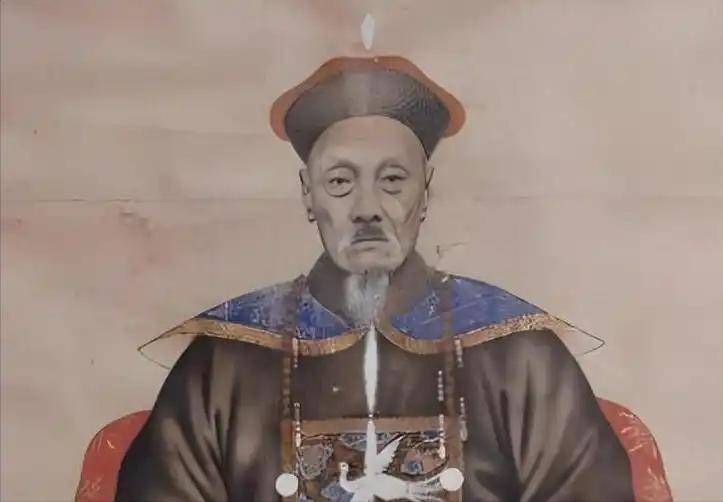 赫舍里：父为首辅，嫁安亲王差点成皇后，因夺嫡之争子孙皆未善终