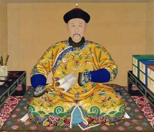 赫舍里：父为首辅，嫁安亲王差点成皇后，因夺嫡之争子孙皆未善终