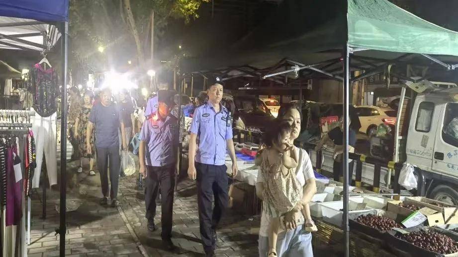 灞桥公安多点发力织密平安网