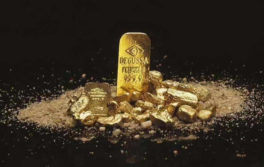 民国时期，鲁迅每月工资350块大洋，换算成人民币相当于多少钱？