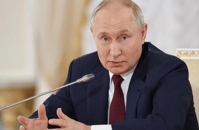 51票赞成44票反对，美参议院投票结果出炉，特朗普突然下令开火，对外释放信号非同寻常