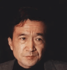 考古｜曝78岁李保田近况！找人维修窗户喝10元桶装水，生活超朴素！