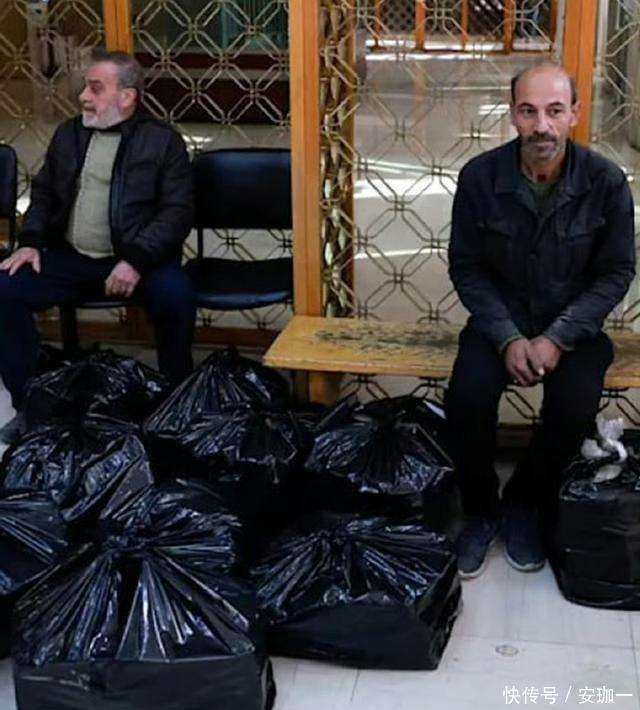 半公斤钞票买杂货！叙利亚终于受不了货币贬值，与俄达成印钞协议