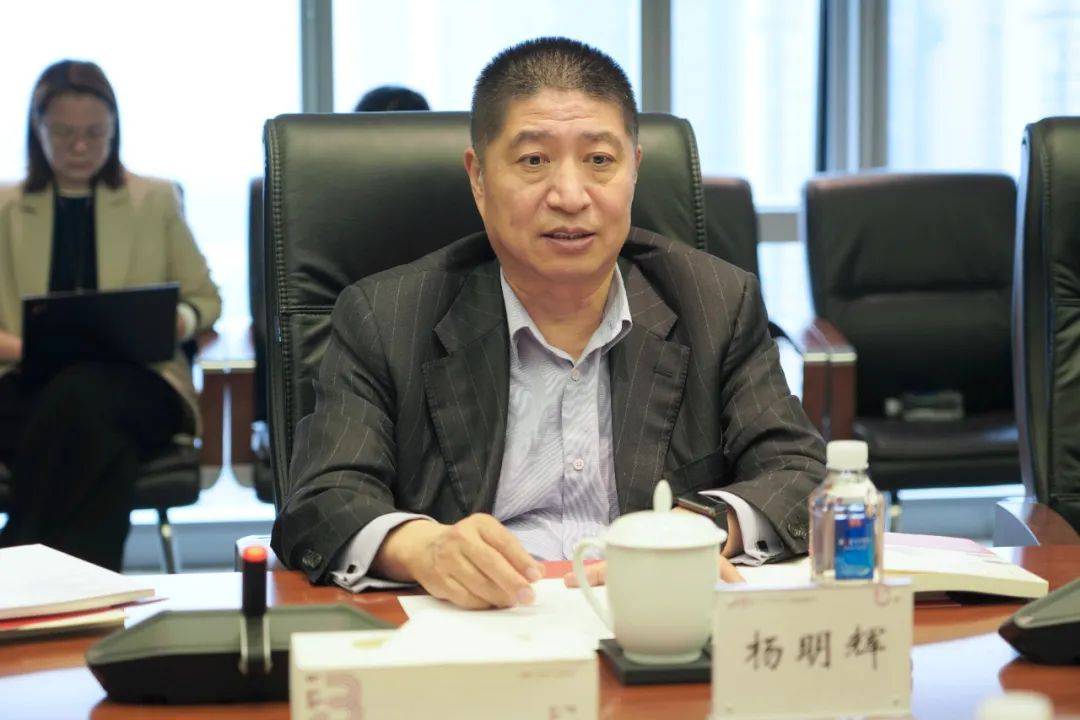 中信证券董事长(中信证券董事长张佑君)